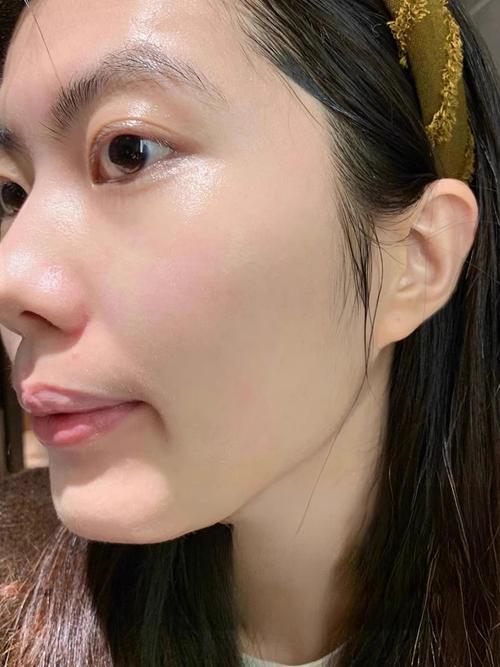 丝芙菲雪肌精华液｜去黄提亮美白抗皱，素颜发光肌精华